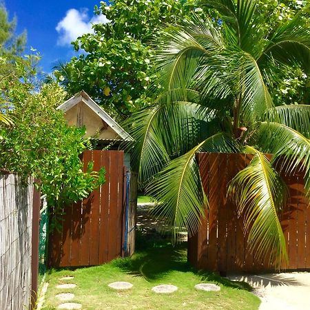 Отель Fare Maeva Moorea Teavaro Экстерьер фото