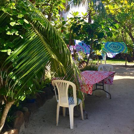 Отель Fare Maeva Moorea Teavaro Экстерьер фото