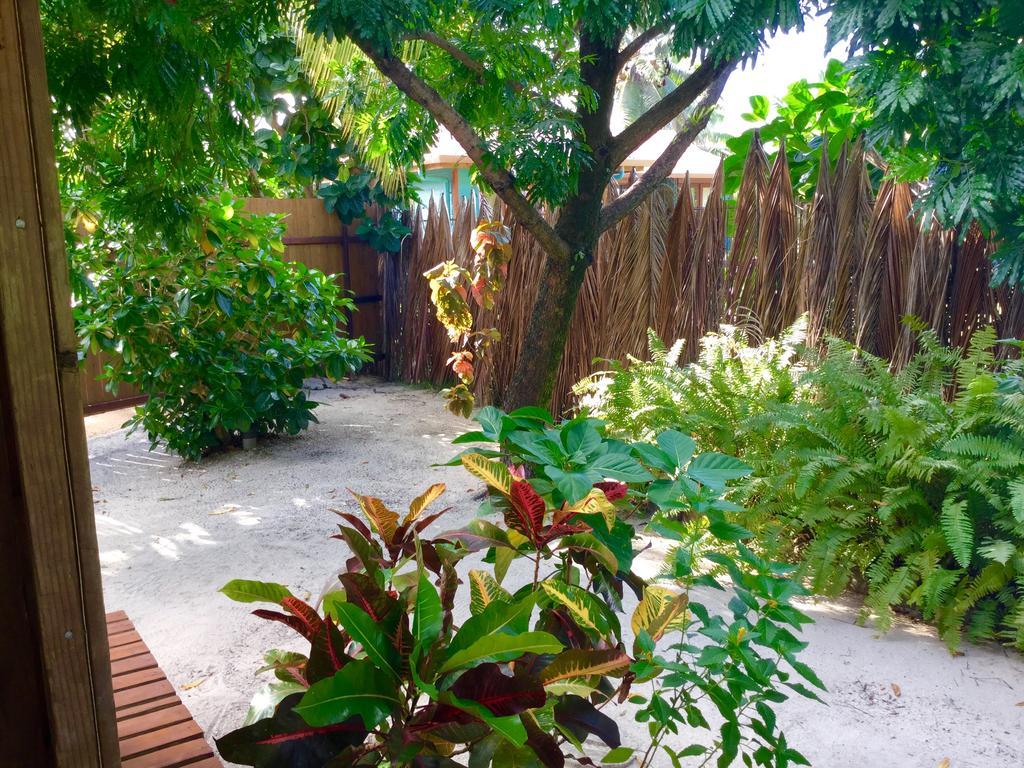 Отель Fare Maeva Moorea Teavaro Экстерьер фото